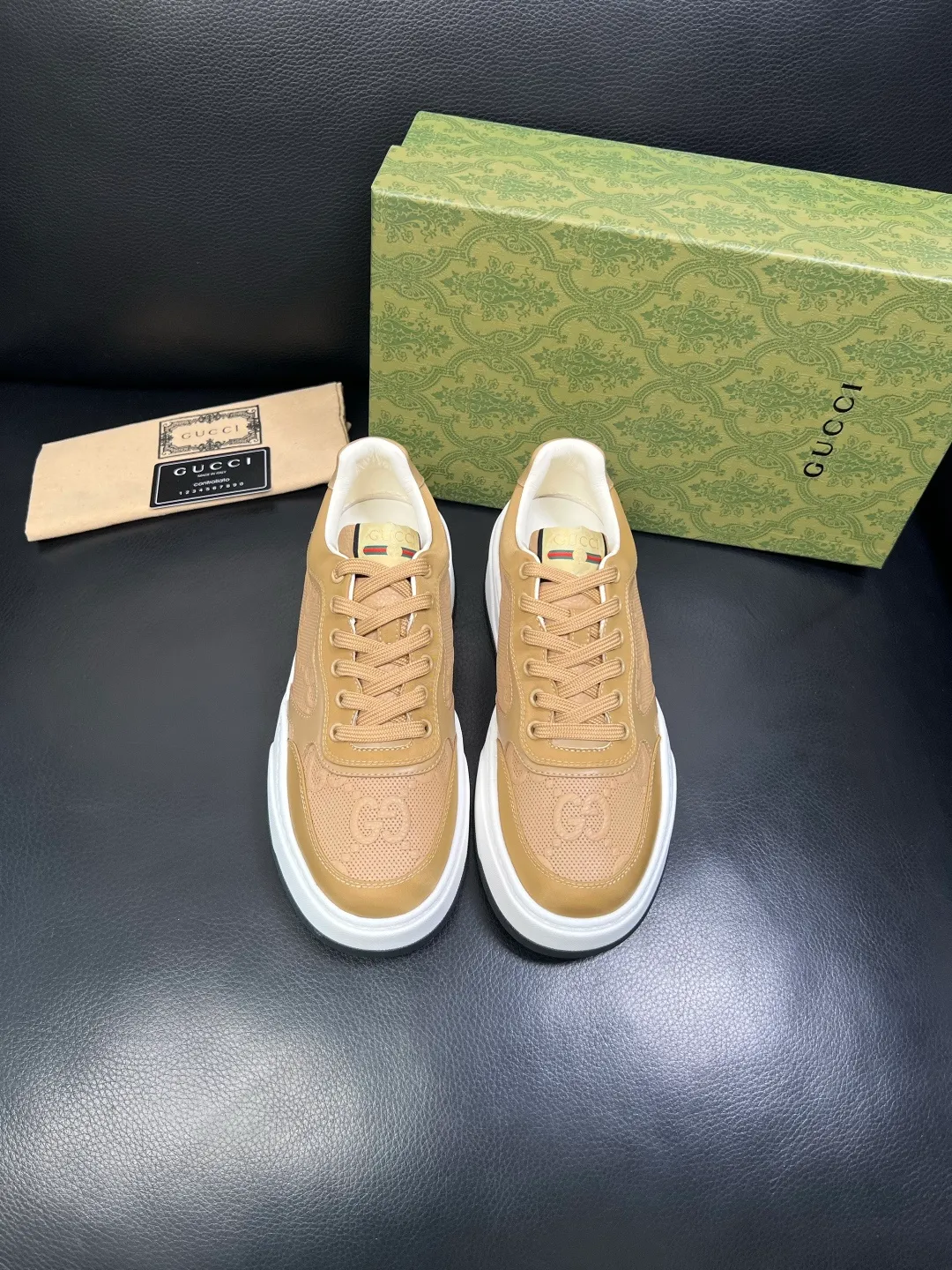 Men's shoes 💰840 Gucci high quality top crafts Gucci counter new original factory configuration, imported cowhide fabric from Italy, imported cowhide lining, breathable and comfortable, sole: original factory special supply original sole super comfortable, original factory and single goods, welcome to compare, code number 38-44 (customized 45 46)